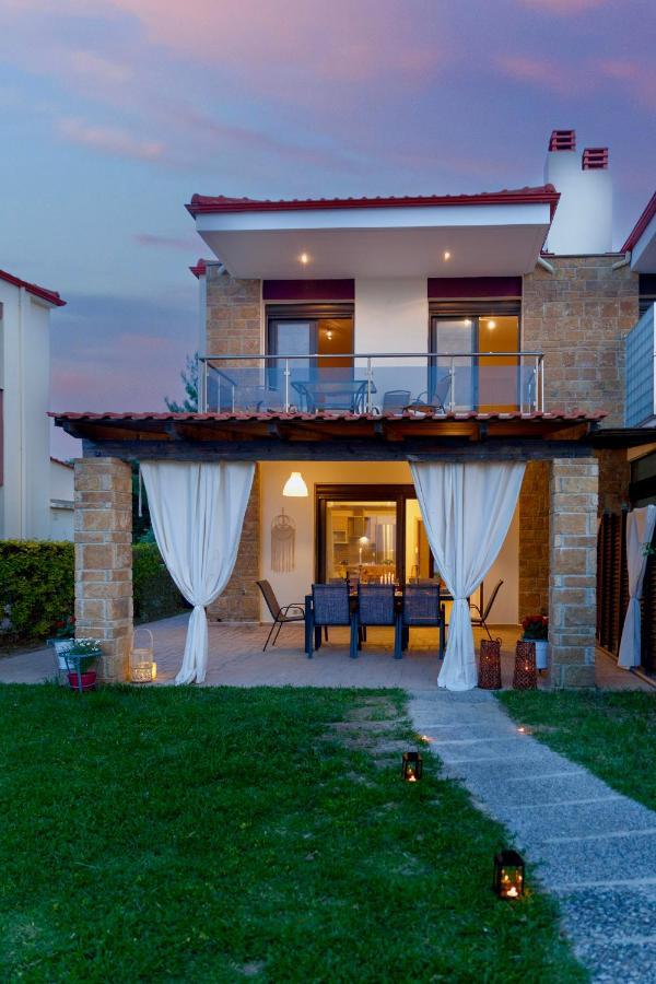 Villa Orelia Hanioti Buitenkant foto